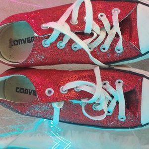 Red Sparkling All Star Chucks